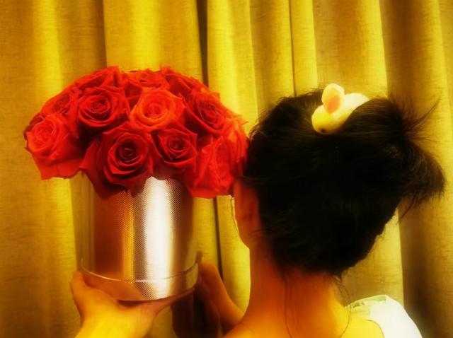 白色恋人是什么意思，白色恋爱什么意思（14对明星秀恩爱）