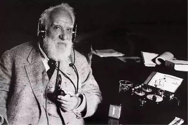 著名科学家事迹，著名科学家事迹简介（世界著名科学家的故事十则）