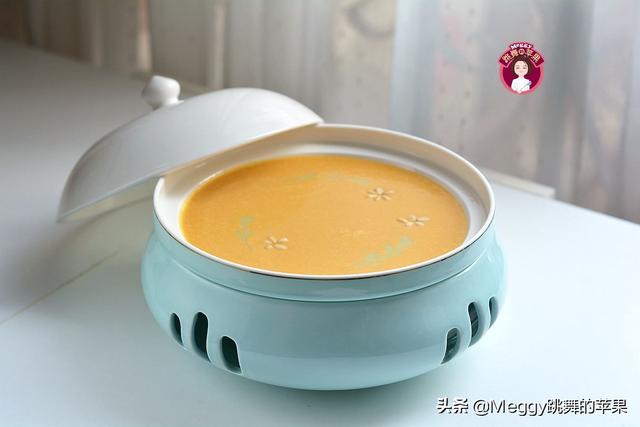 铁棍山药红枣怎么做甜汤，铁棍山药甜汤做法（秋天我家爱喝这汤）