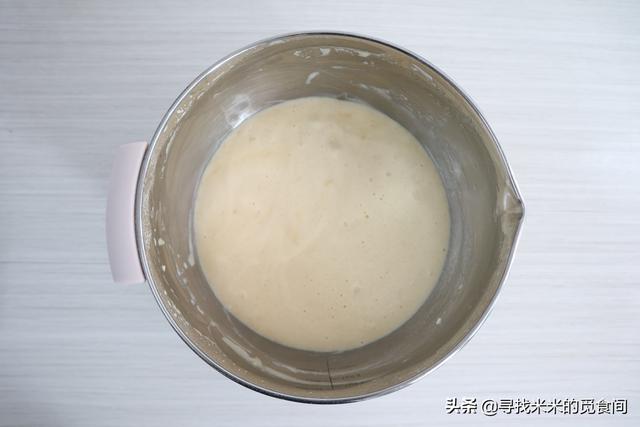 用面包机做蛋糕，怎样用面包机做蛋糕（面包机也能实现蛋糕自由）