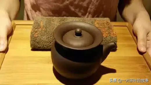 沏茶的步骤动作的描写，沏茶礼仪步骤（手把手教你，23个泡茶步骤）