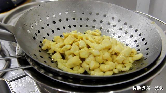 尖椒鸡丁最正宗的川菜做法，麻辣口味代表之一辣子鸡丁