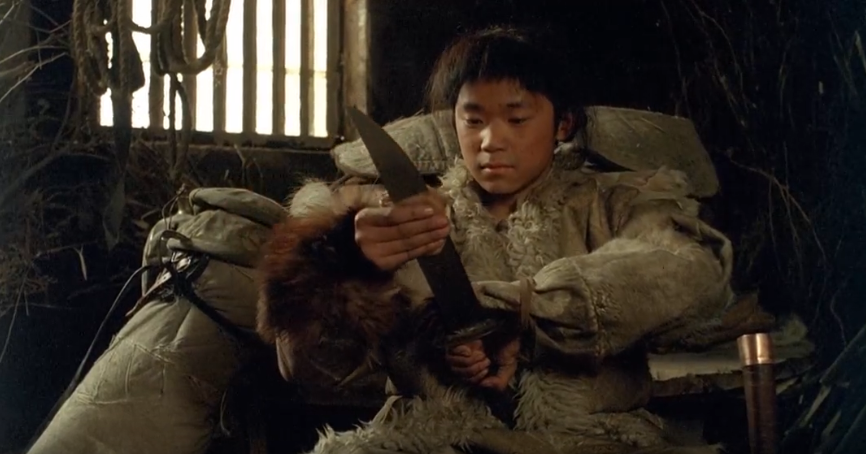 然而,何平导演最初的拍摄想法,并不是这部《双旗镇刀客》.