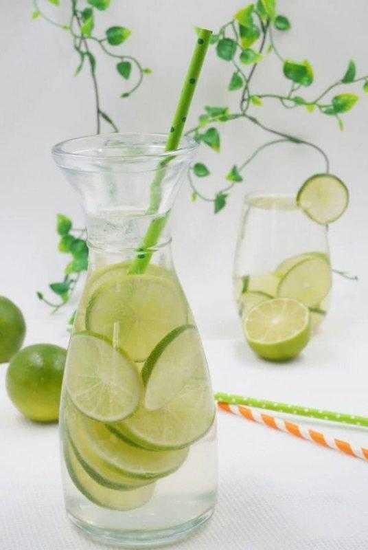 苏打水怎么做，西柚苏打水怎么做（口感好喝又可以放心饮用）