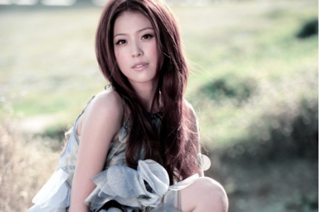 蓝海一加一剧情，纪欣伶纪欣妤（因《公主小妹》被熟知）