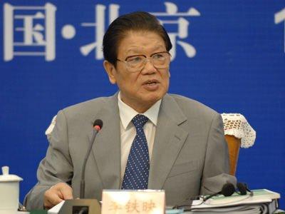 博古同志的简介，博古同志的一生（24岁成为我党最高领导人）