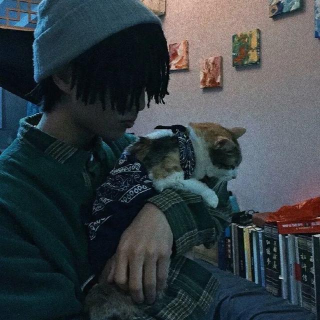 最凉不过人心图片，最凉不过人心，微信头像（也觉得冷可我不会拥抱别人）