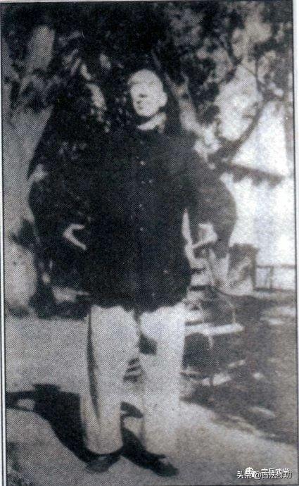 初学者如何才能正确的站桩，初学者如何才能正确的站桩姿势（如何正确站好浑圆桩）