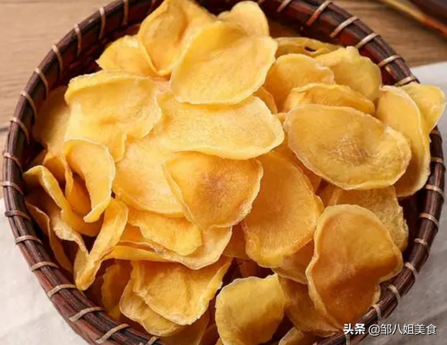 土豆干怎么晒，土豆片怎么晒干才好吃（末伏多晒些土豆干）