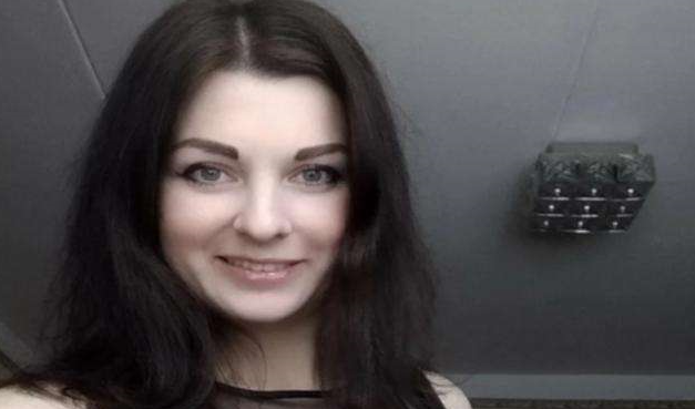 梦见被人求婚代表着什么，28岁美女街头大胆示爱