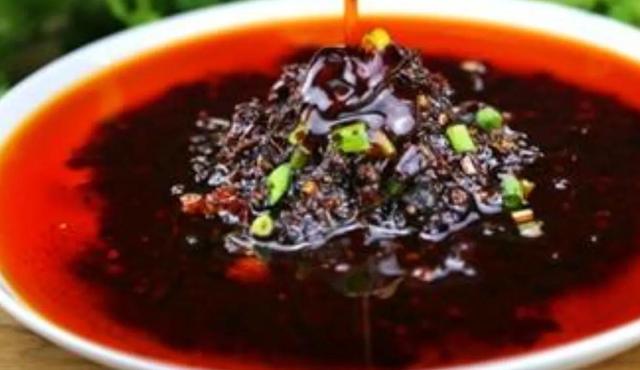 清油火锅，四川清油火锅底料的制作（清油火锅底料辣不辣）