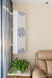 空调上的图案都代表啥，空调遥控器上的图标是什么意思（实用且美观的悬角式空调）