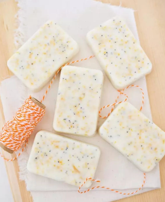 手工香皂的制作材料及步骤，手工香皂的制作材料及步骤视频（使用后让皮肤更加白嫩细滑）