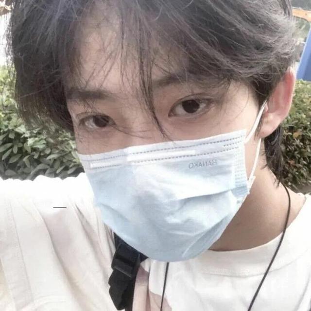 airpods电量怎么看，ins成熟帅气真人魅力男生头像 远渡人间惊鸿宴微信（分享：帅气超A·男生头像）