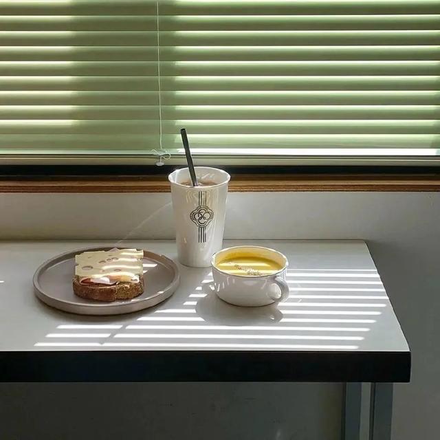 微信壁纸图片大全，微信背景图片（微信朋友圈背景图<60张>）