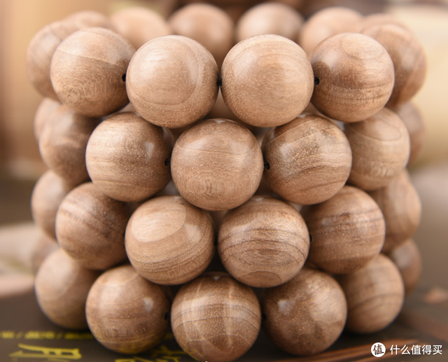 乌木手串怎么辨别真假，乌木手串真假鉴别（万物皆可盘：万字长文）