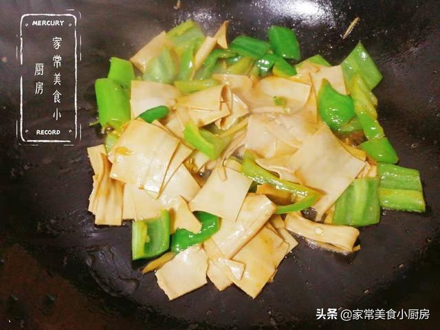 尖椒炒豆皮怎么炒好吃，教你怎么炒出好吃的尖椒豆腐皮