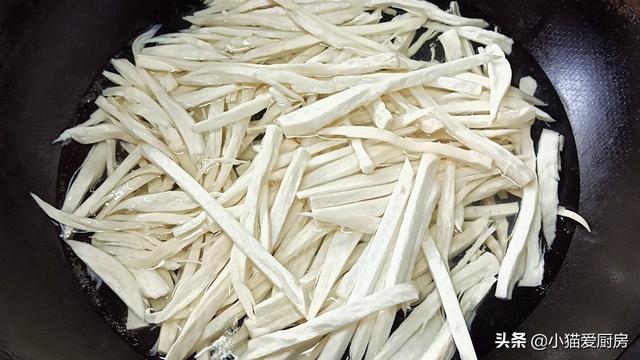 杏鲍菇煮多久可以熟，杏鲍菇煮几分钟能熟（教你杏鲍菇简单好吃的做法）