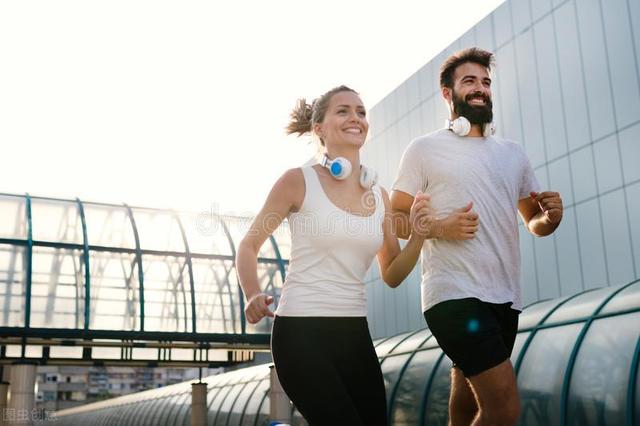 跑步多久才能起到减肥的作用，120斤跑步多久才能起到减肥的作用（每天跑步5公里）