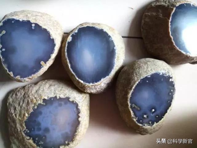 野外捡玛瑙原石的经验　玛瑙原石鉴定，如何寻找玛瑙原石（怎样才能判断自己捡到的是玛瑙）