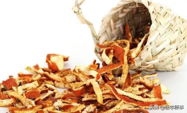 健脾祛湿常喝三碗粥，健脾祛湿喝什么粥（陈皮的药用价值）