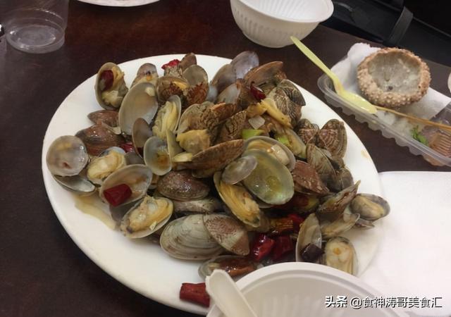 青岛特色美食有哪些，青岛十大特色小吃（吃遍青岛特色美食小吃）