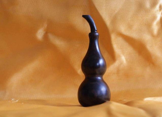 葫芦怎么盘玩包浆，把玩葫芦多久能包浆（文玩葫芦轻松盘出枣红色）