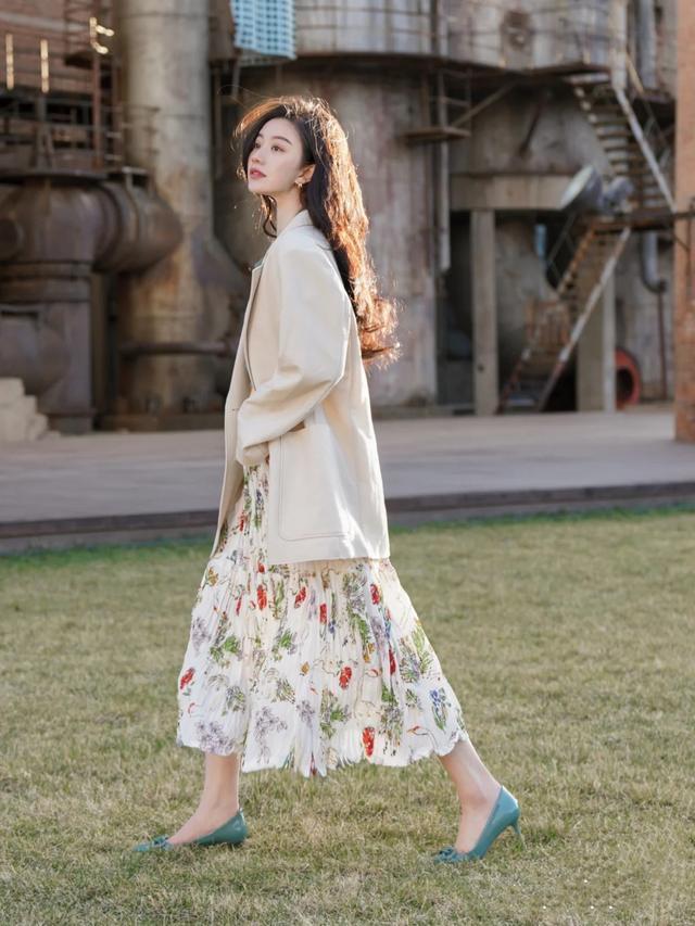 穿绿色鞋子的说法，结果为什么要穿绿色的鞋子（绿色鞋子怎么搭配衣服）
