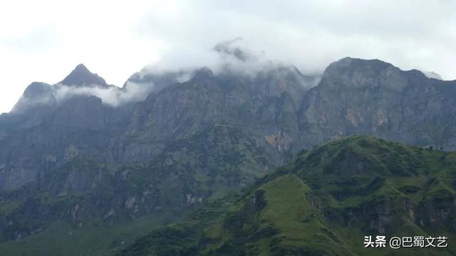 昆明的海拔高度是多少，昆明海拔高度（昆明、昭通、曲靖、玉溪、文山和红河等市州的海拔最高点和最低点）