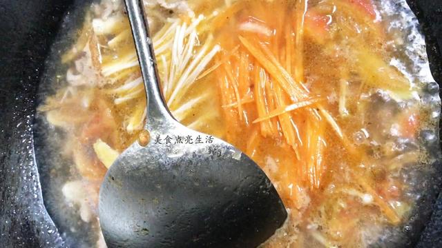 金针菇肉丝汤的家常做法，金针菇肉丝汤的家常做法大全（配上这样一碗鲜香嫩爽的菌汤）