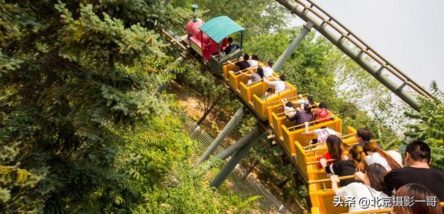 欢乐谷游乐项目，欢乐谷里有哪些游玩项目（北京亲子游之北京欢乐谷适合儿童放心玩的游艺项目攻略）
