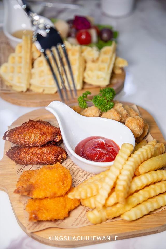 小天才z1s和z5的区别，小天才z5和z5（吃喝玩乐购5折起一网打尽）