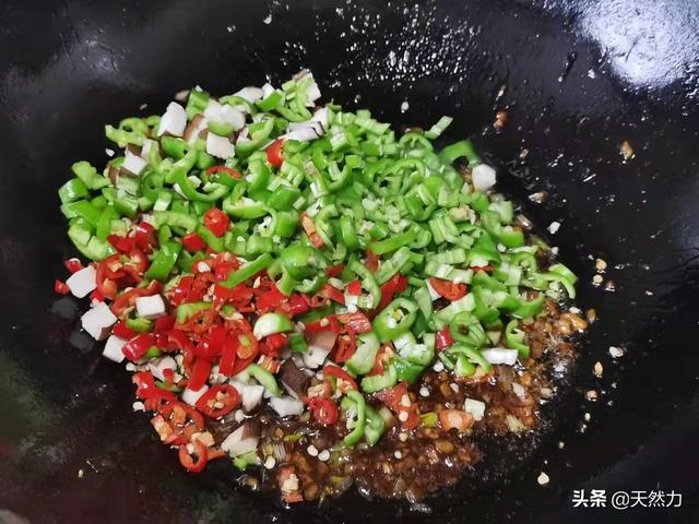 炸鸡蛋酱的做法，东北人喜爱的鸡蛋酱要怎么做才好吃