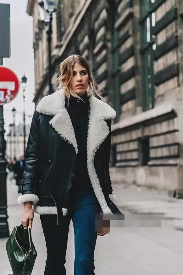 皮衣怎么清洗最好，清洗皮衣的最佳方法（<皮夹克、皮大衣等>洗护技巧大全）