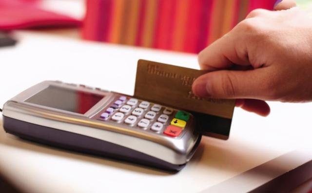 信用卡怎么使用，信用卡怎么使用和还款（怎样正确使用信用卡消费）