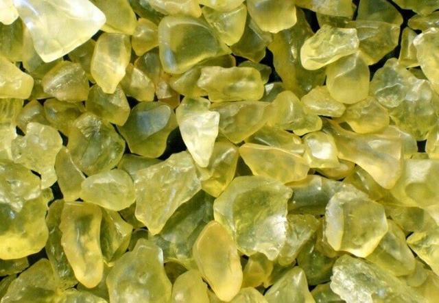 沙漠里的奇怪现象，在撒哈拉的沙地下发现了5个奇怪的发现