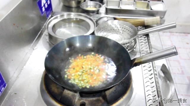 黄金玉米粒做法，黄金玉米粒怎么做最好吃（这才是黄金玉米烙最硬核的做法）