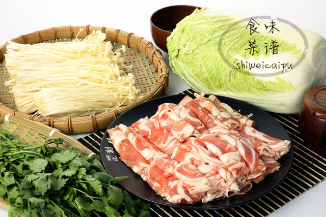 减肥可以吃火锅吗，减肥期间能不能吃火锅（煮哪些菜比较不长胖）