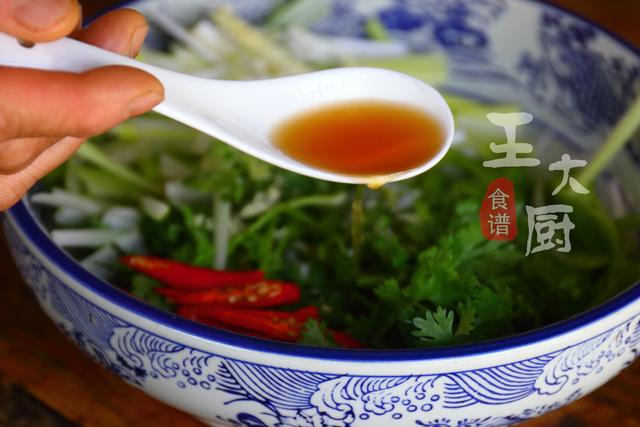 老虎菜是什么菜，老虎菜名字的由来（老虎菜的正宗做法）