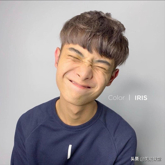 男生在家怎么做挑染，男生在家怎么染头（经典又百搭的色卡存起来）