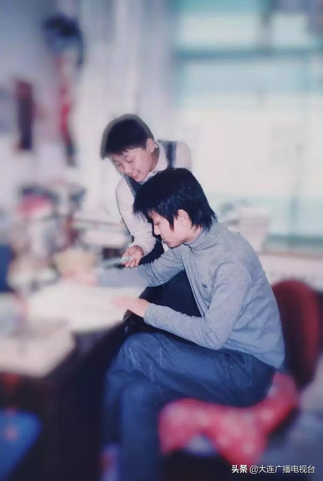 贾乃亮是哪里人，贾乃亮是歌手还是演员（是的，而且是瓦房店）