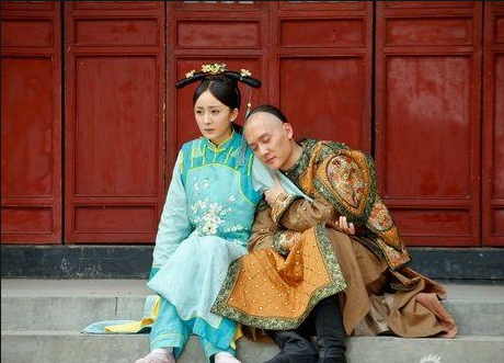 知情人曝杨幂冯绍峰即将合作新电影，私下已为此多次聚餐