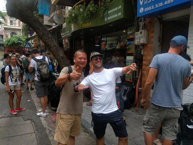 去越南旅游准备转换插头,开往东盟的国际列车——越南三日行 去越南旅游准备转换插头,开往东盟的国际列车——越南三日行