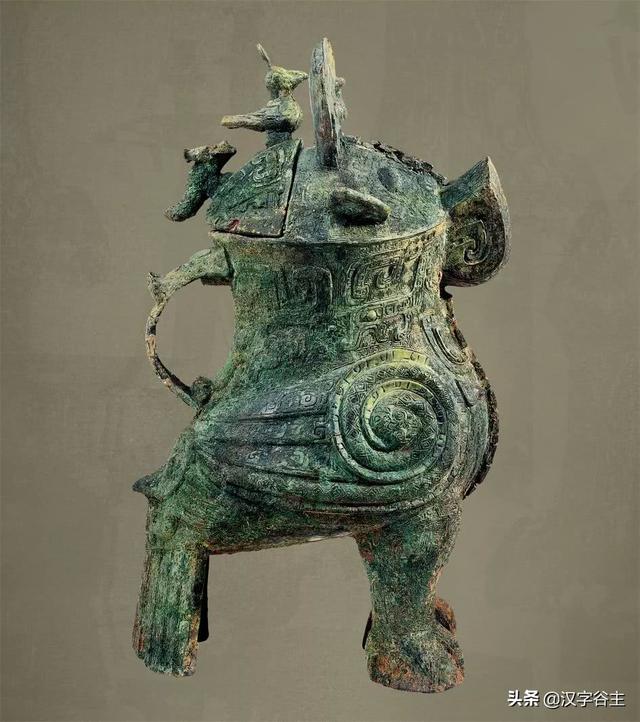 每加流去掉三点水，流去掉三点水加一个每（“酒、酋、尊、奠、配”与它是什么关系）