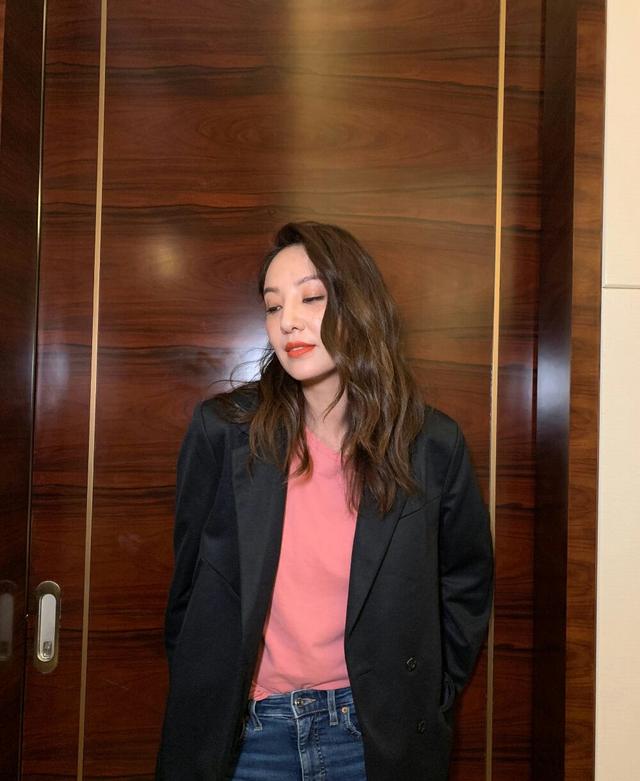 郑希怡演过的电视剧，郑希怡演过哪些电视剧（郑希怡气场强大观众直呼帅气）