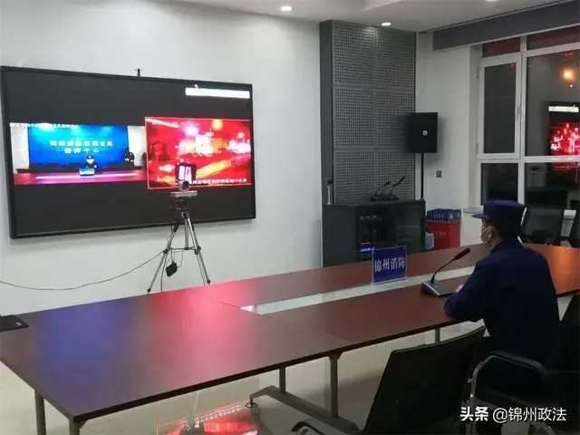 锦州第一大道，锦州市消防救援支队开展应急宣传实战拉动演练