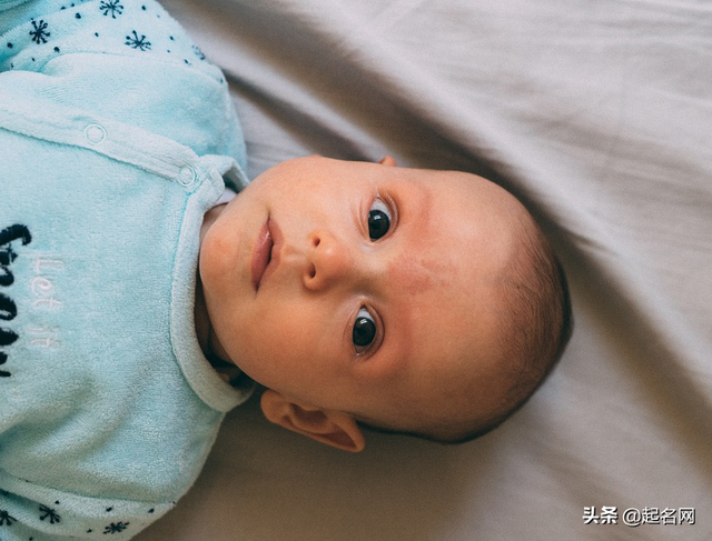 牛年女宝宝取名，牛年女孩洋气名字（适合属牛的女孩子起名字）