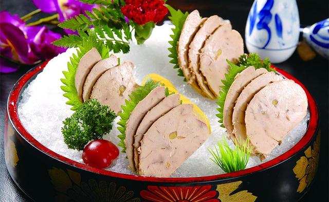 卤鹅肝的做法，煎鹅肝的做法（顶级法国鹅肝怎样做才不浪费）