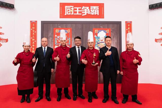 母婴专业知识，母婴专业知识培训的说说（新东方烹饪战队登顶央视《厨王争霸》冠军）