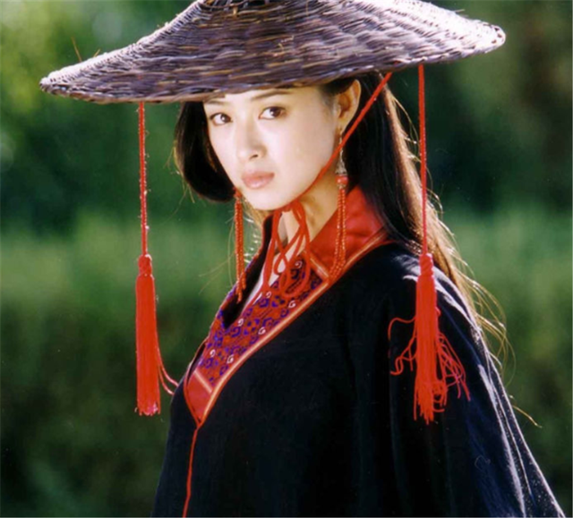 蒋欣在电视剧仙剑奇侠传里演的角色叫什么名字,仙剑奇侠传第一部 电视